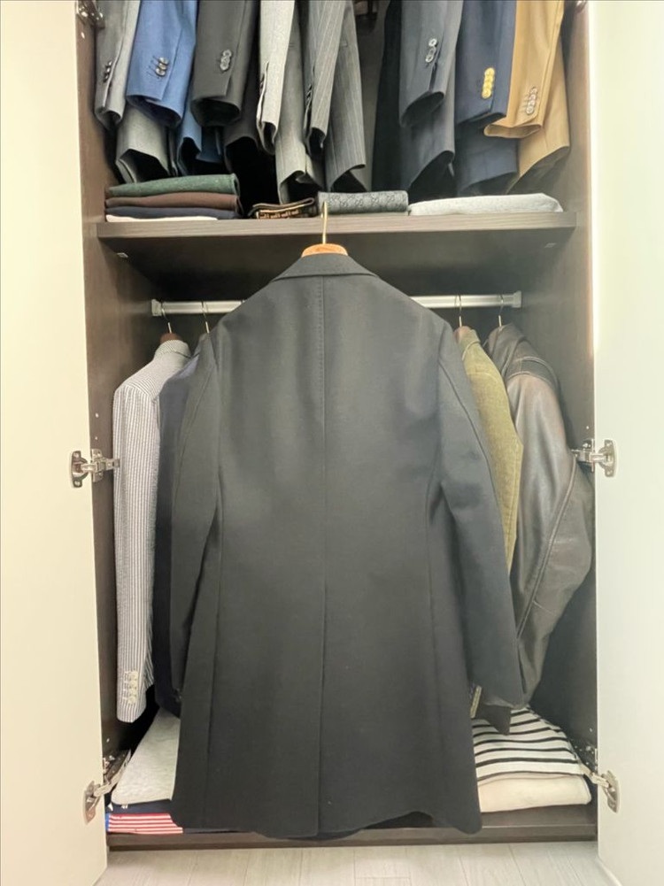 수트 서플라이(SUIT SUPPLY) 울캐시미어 블랙 더블브레스티드 코트 이미지