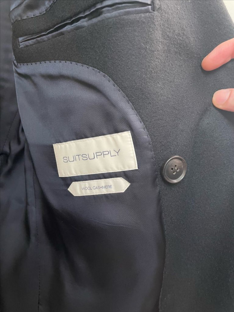 수트 서플라이(SUIT SUPPLY) 울캐시미어 블랙 더블브레스티드 코트 이미지