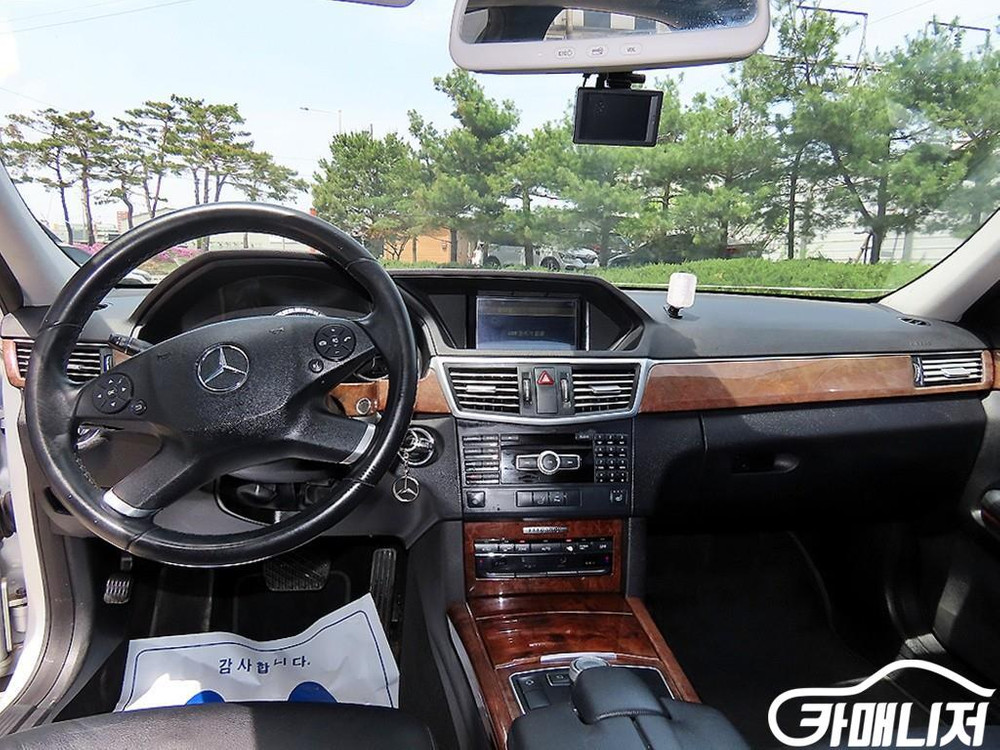 [벤츠]E-클래스 W212 E300 엘레강스 이미지