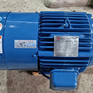 브레이크 부착 10HP, 4극, 220V/380V, 효성 제품, 중고 최고품질 모터 판매 이미지
