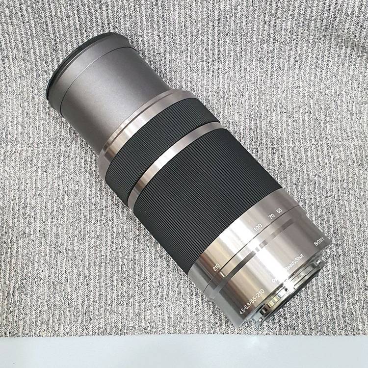소니 E 55-210mm OSS 망원줌렌즈 이미지