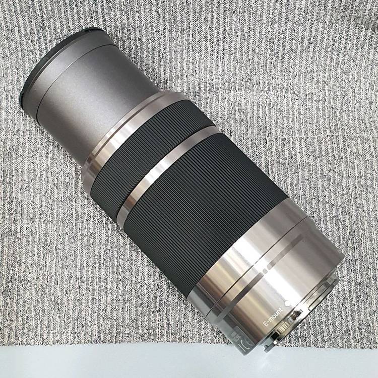 소니 E 55-210mm OSS 망원줌렌즈 이미지