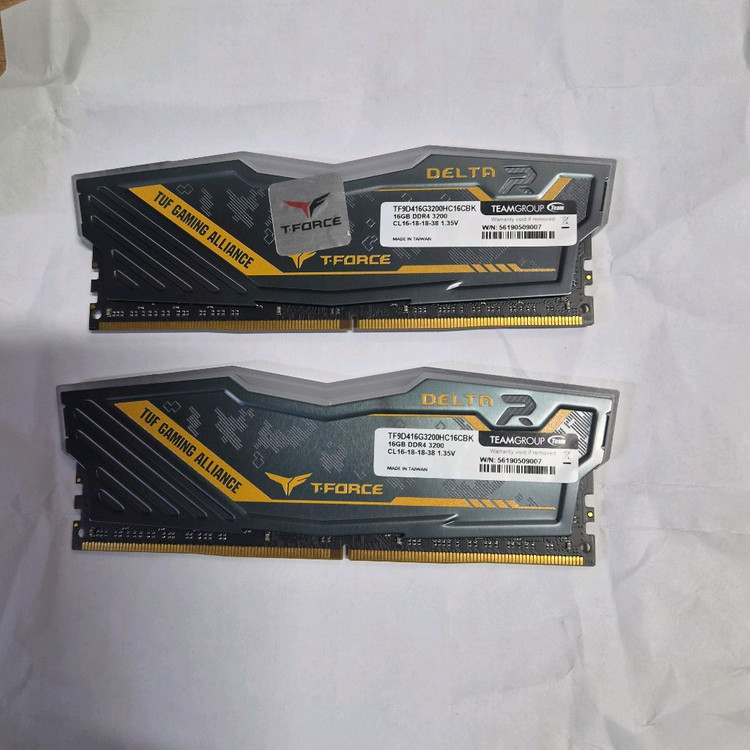 팀그룹 T-FORCE DDR4 16GB 3200 2개 이미지