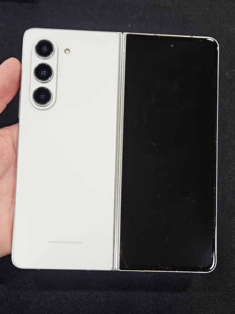 갤럭시Z폴드5 256GB 크림 이미지