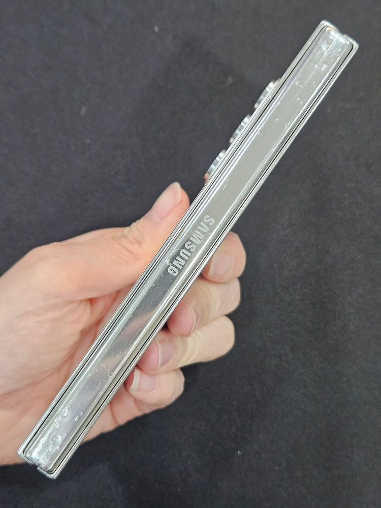 갤럭시Z폴드5 256GB 크림 이미지