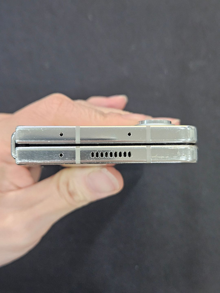 갤럭시Z폴드5 256GB 크림 이미지