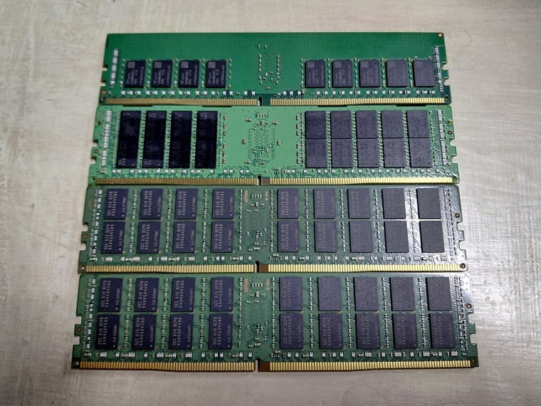 서버용 DDR4 16GB 6개 (ecc reg 메모리 램) 이미지