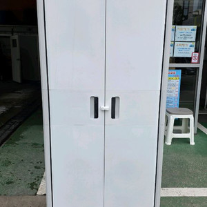 케터 화이트 수납장 이미지