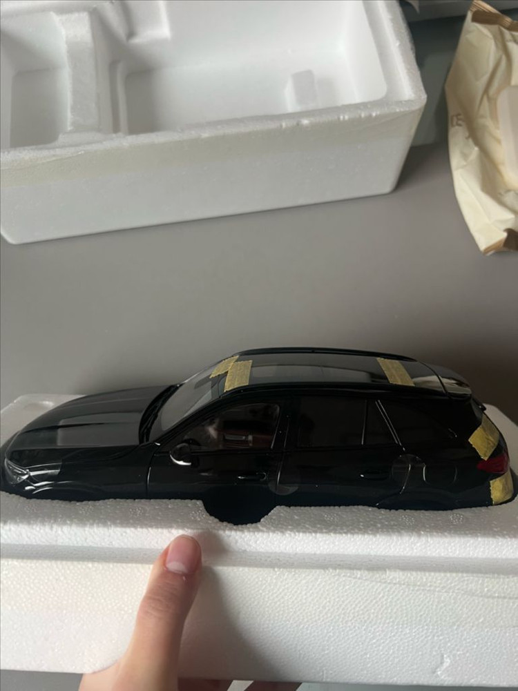 1:18 iscale 벤츠 glc 다이캐스트 이미지