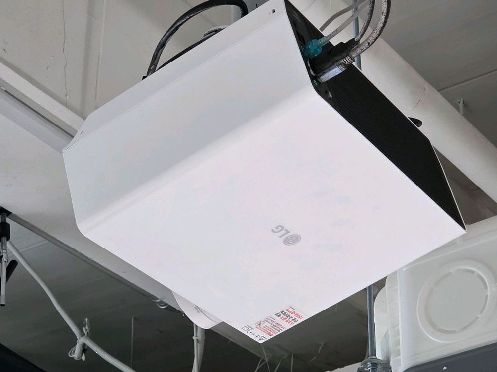 LG BU50RG 고사양 빔프로젝터 이미지