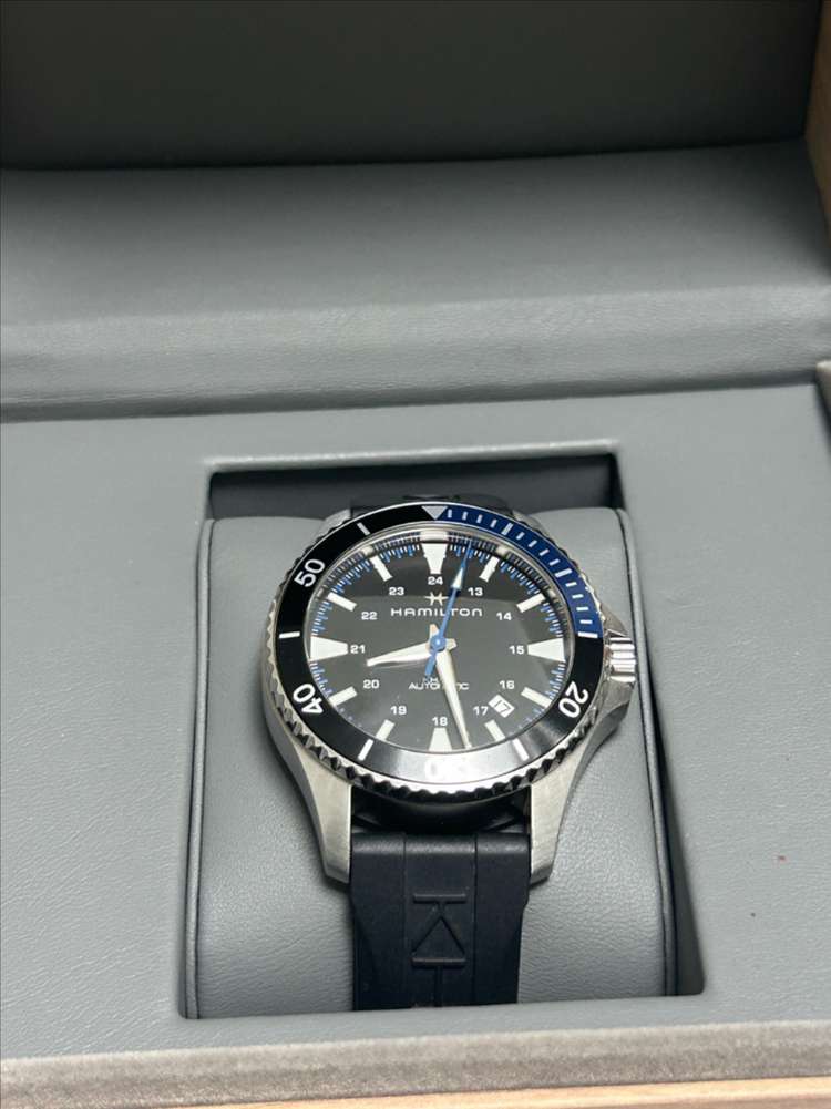 해밀턴 카키네이비 스쿠버 40mm 이미지