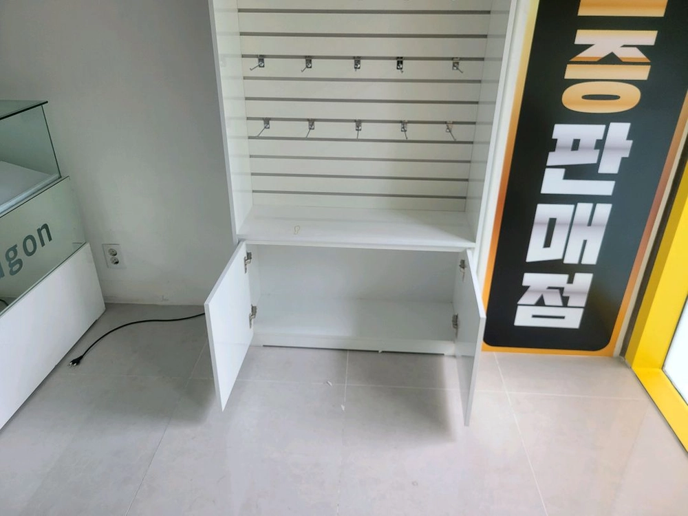 핸드폰매장 쇼케이스 유리진열장 인포데스크 악세사리장 이미지