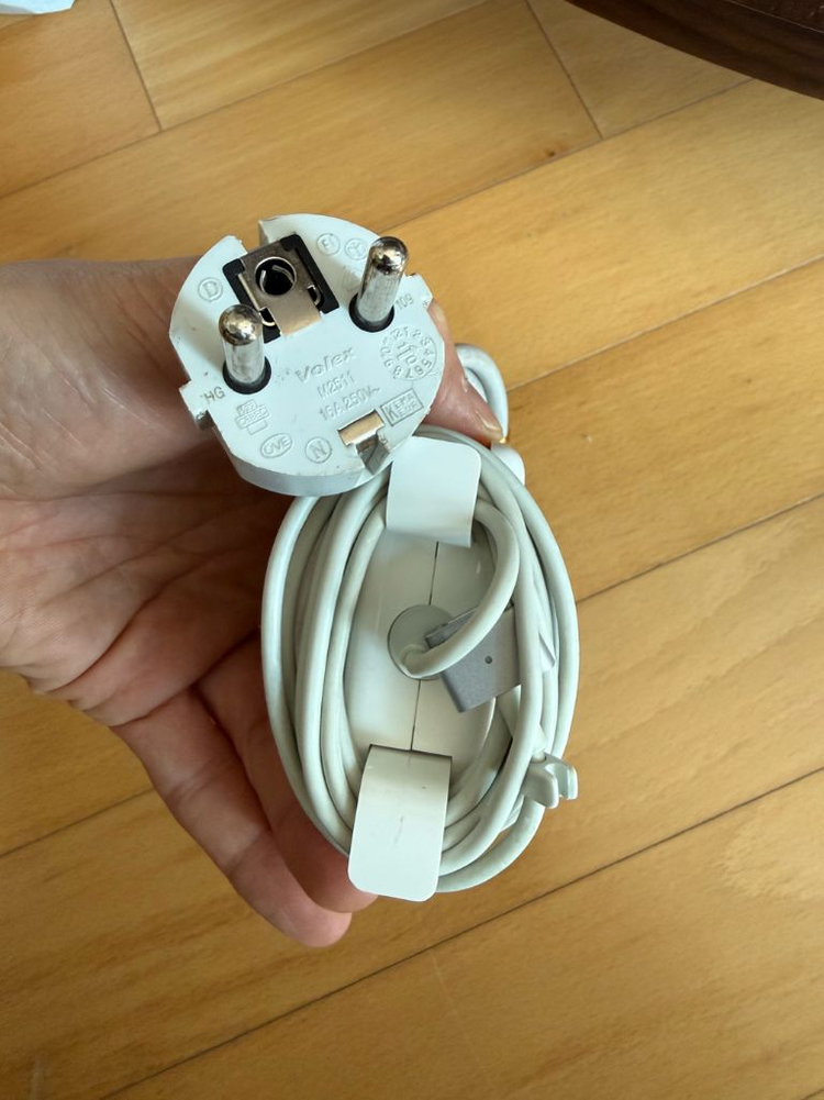 Apple MacBook Power Adapter MagSafe2 60W Adapter 애플 맥북 전원 어댑터 아답 이미지