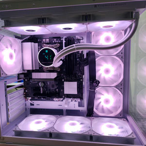 게이밍컴퓨터 9800x3d 반본체 팝니다 (직거래) 이미지
