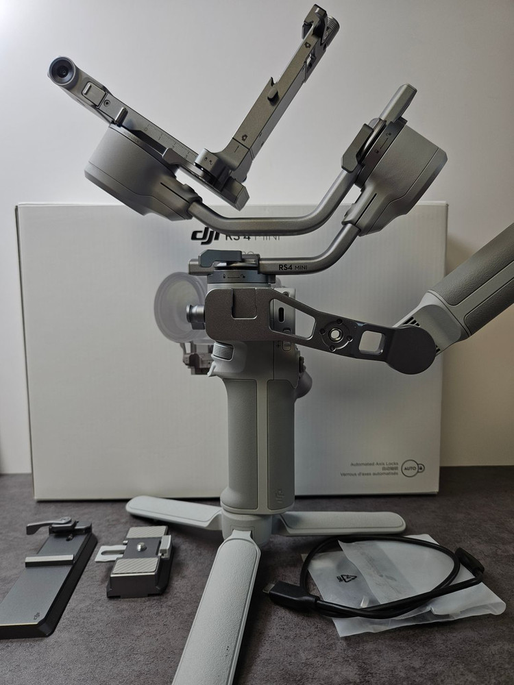 DJI RS4 Mini Combo 박스셋 이미지