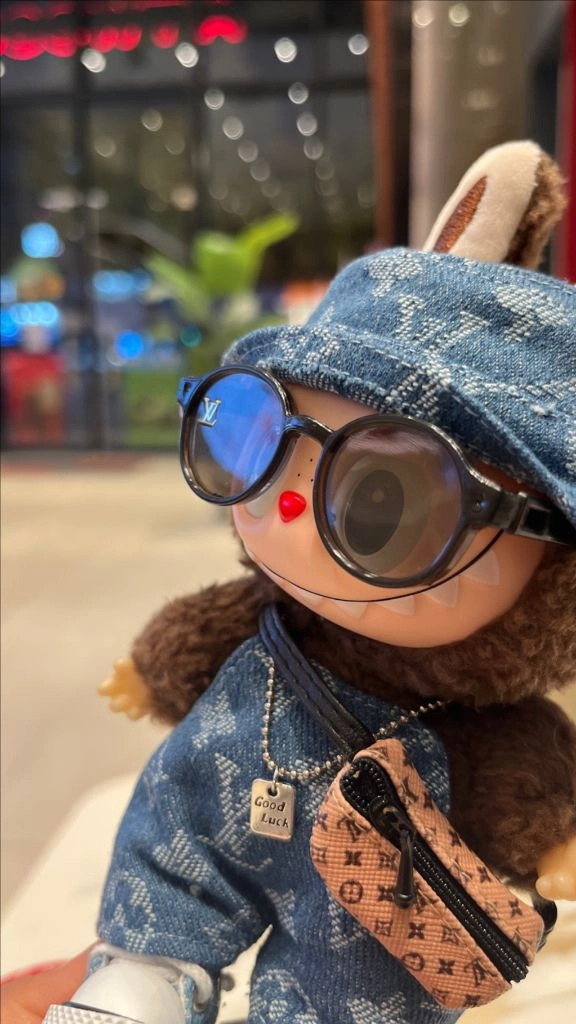 라부부 루이비* 옷 세트(인형x)선글라스 서비스 이미지