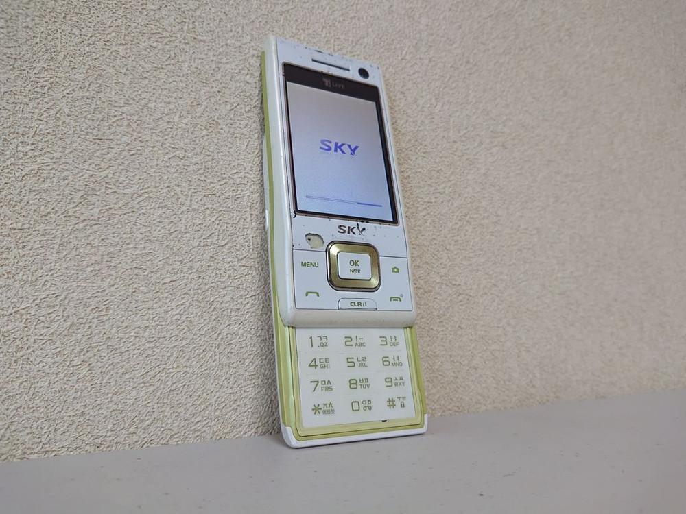 구형폰 올드폰 스카이 SKY IM S330 / LG LC3200 이미지
