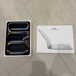 Apple iPad Pro 11인치 M4 256GB 실버 (애플펜슬 프로) + 매직키보드 이미지