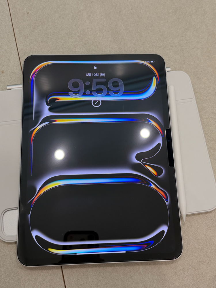 Apple iPad Pro 11인치 M4 256GB 실버 (애플펜슬 프로) + 매직키보드 이미지