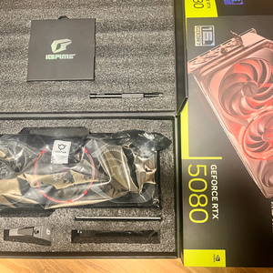 컬러풀 RTX 5080 그래픽카드 ADVANCED OC 16G 팝니다 이미지