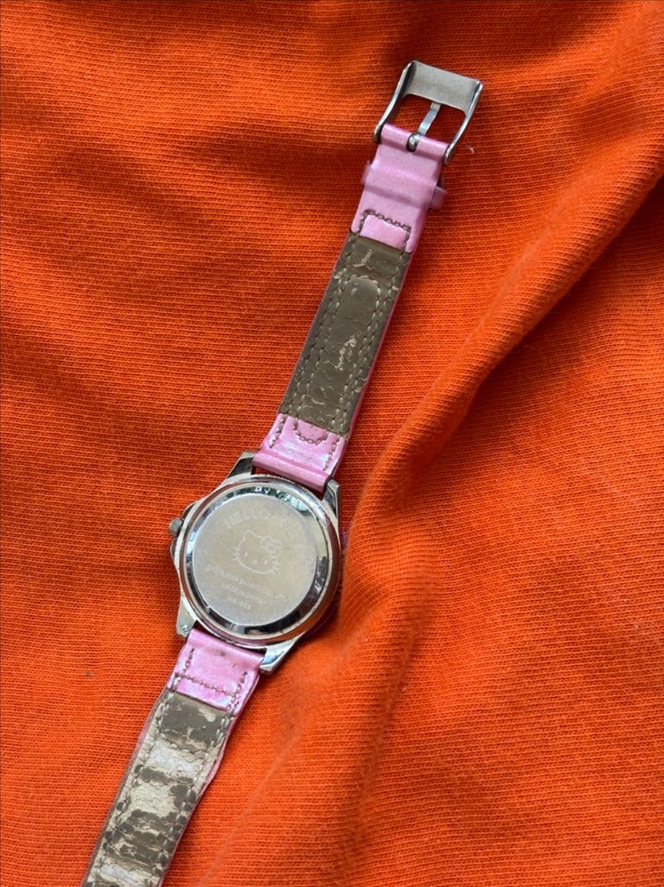 vintage hello kitty metal watch 이미지