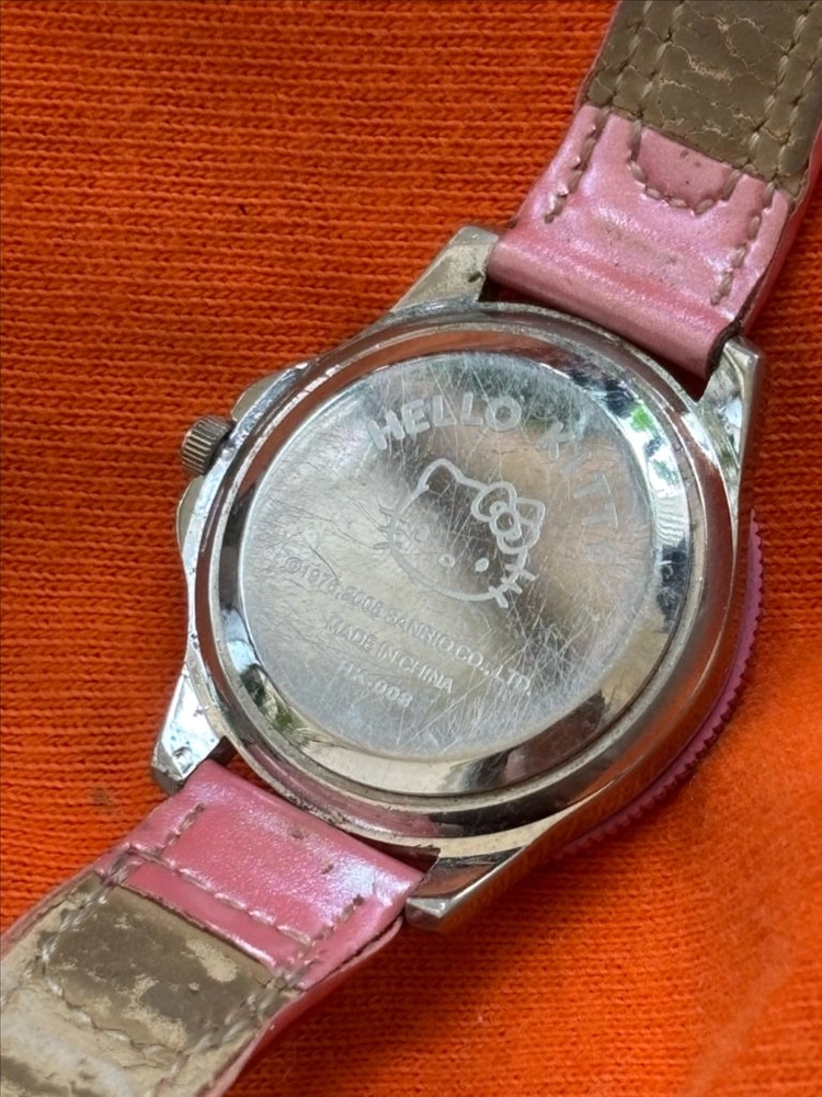 vintage hello kitty metal watch 이미지
