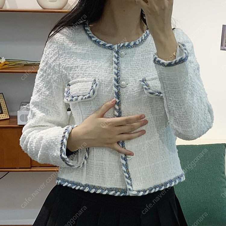[새상품] 아이보리 트위드 자켓 / 진주단추 / 하객룩·데이트룩 추천 이미지