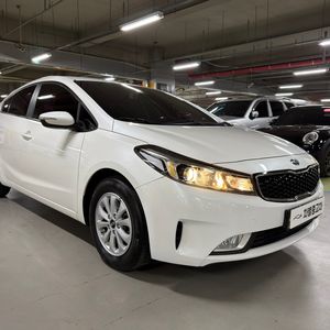 기아 더 뉴 K3 2017년식 디럭스 중고차 이미지