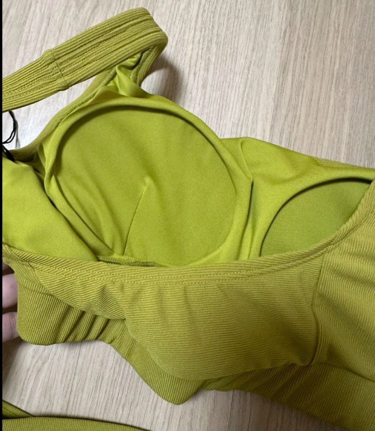 새상품 미착용 무신사비키니 하이웨스트비키니 올리브비키니 올리브그린수영복 휴양지수영복 여성수영복 사이즈L 이미지