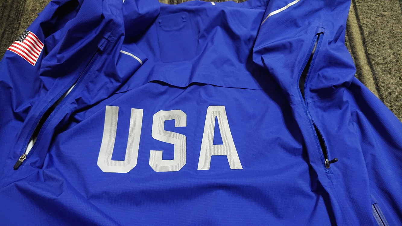 나이키 러닝 USA 경기용 바람막이 자켓 이미지