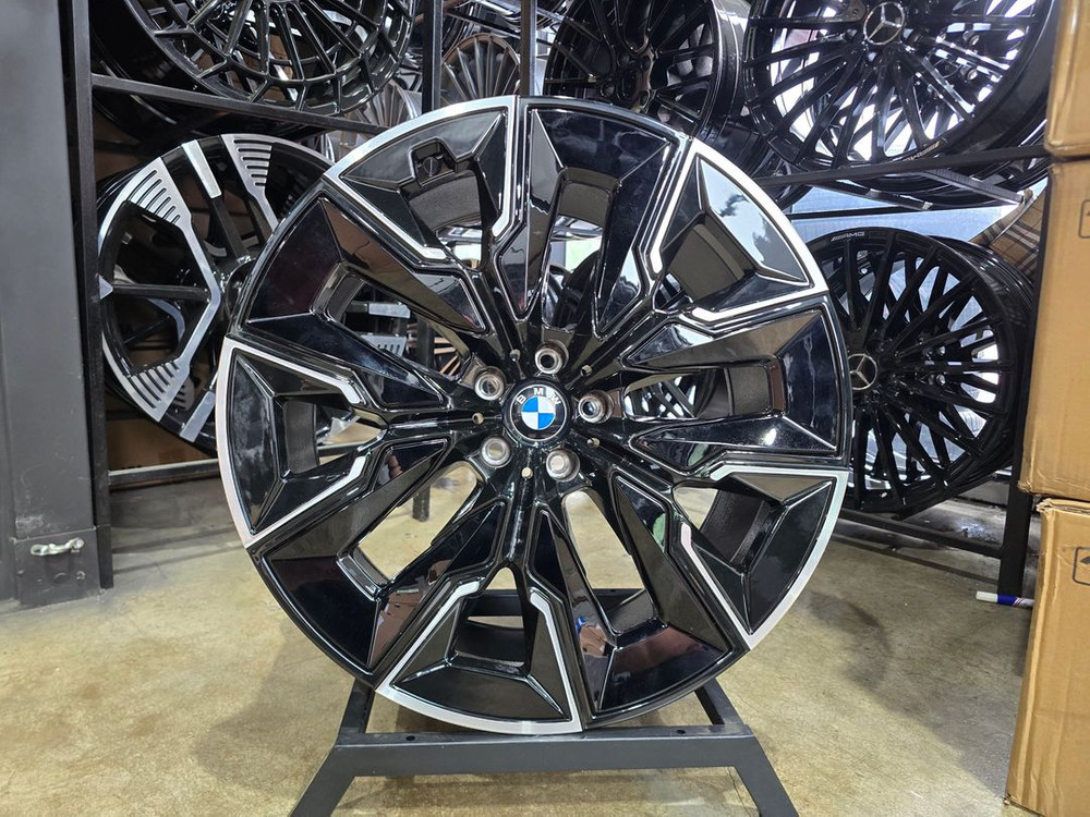 BMW G70 I7 7시리즈 910i 스타일 21인치 신품휠 이미지