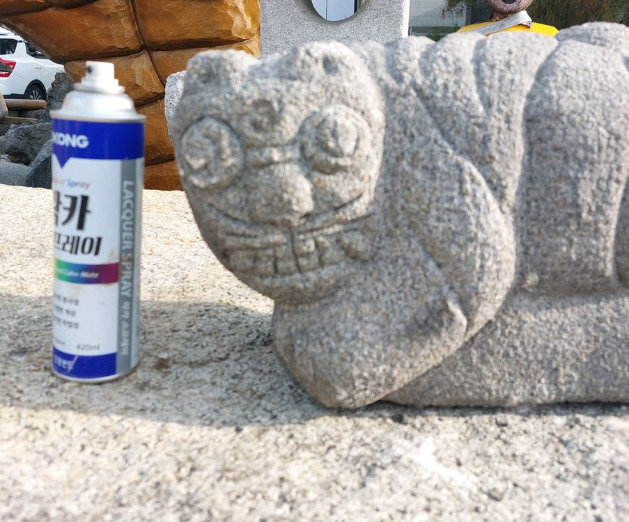 호랑이 조각상 -석상. 석물. 장식용 이미지