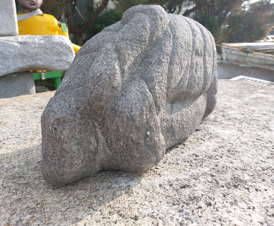 호랑이 조각상 -석상. 석물. 장식용 이미지