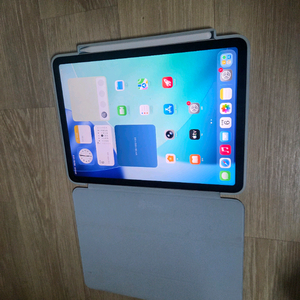 아이패드에어4 + 애플펜슬2 이미지