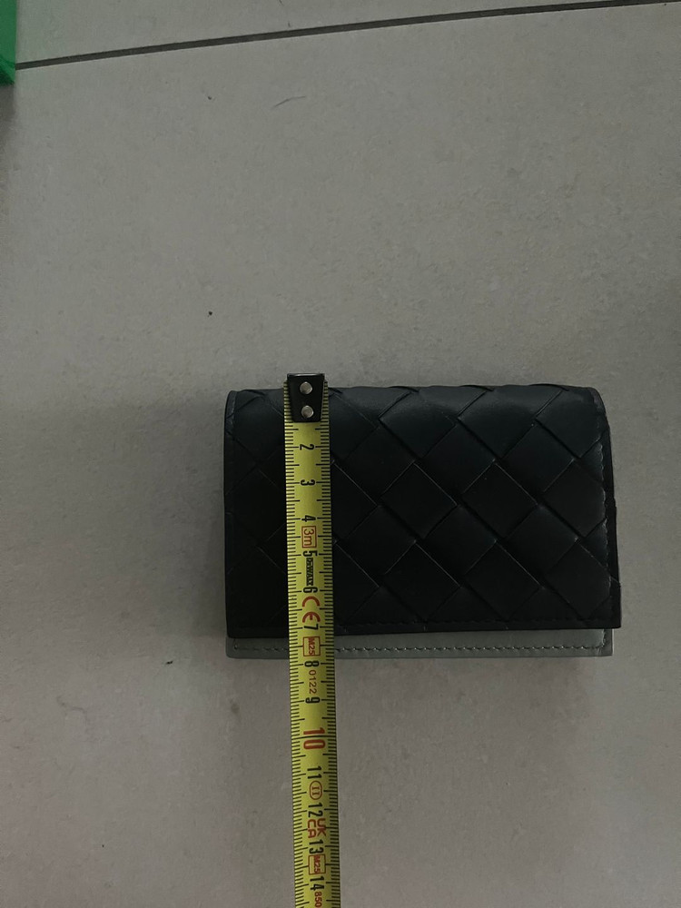 [새 상품] 보테가베네타 인트레치아토 명함카드지갑 팝니다. 이미지