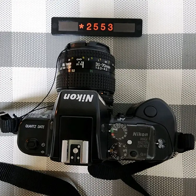 니콘 F 401s AF 필름카메라 35-70미리 줌렌즈 이미지