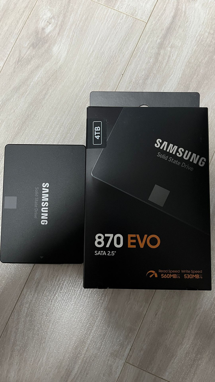 삼성 870EVO 4tb SSD (신품급) 이미지