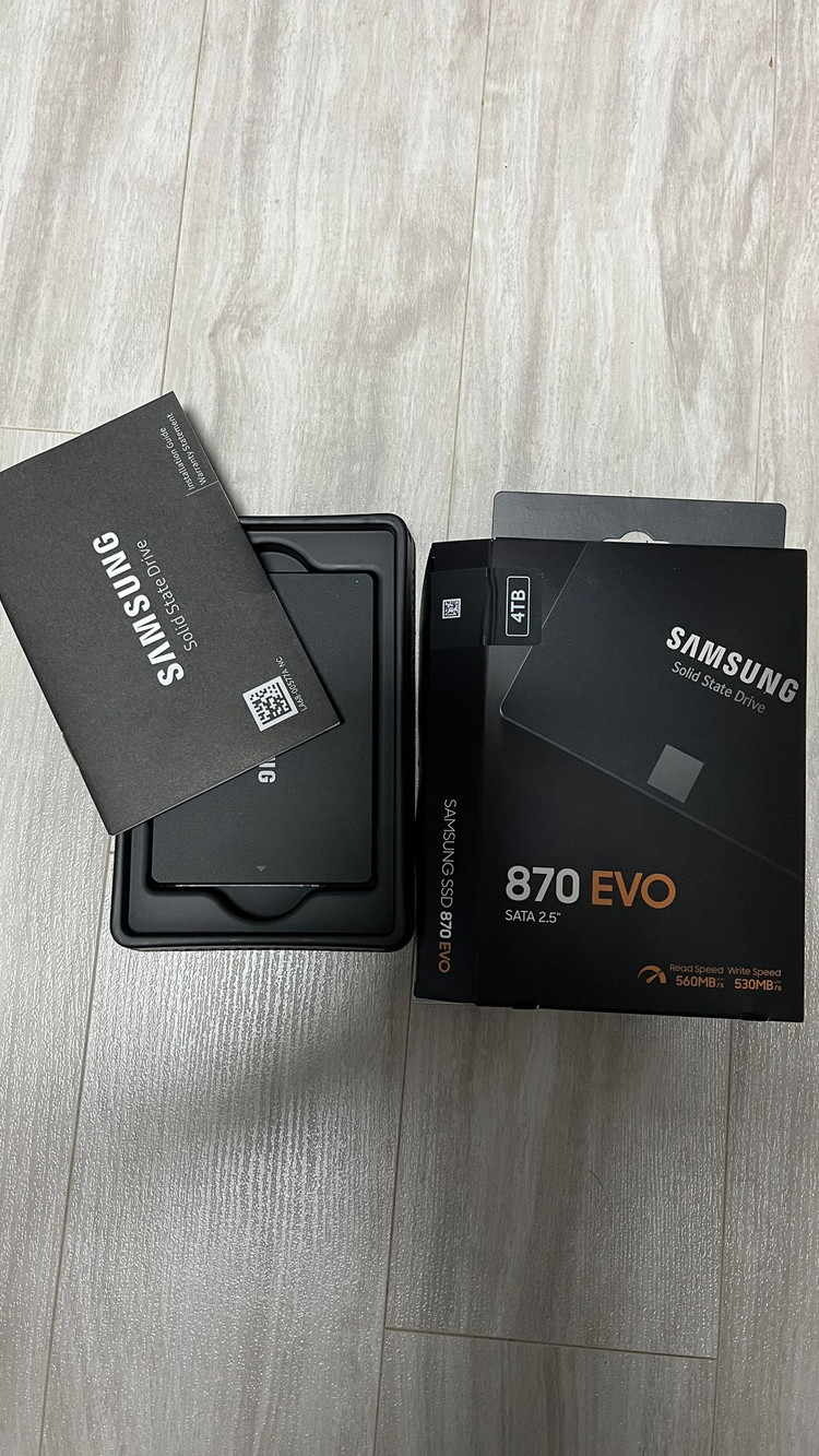 삼성 870EVO 4tb SSD (신품급) 이미지