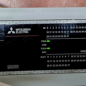 미쯔비시 fx5u-80mt PLC 정상동작 이미지