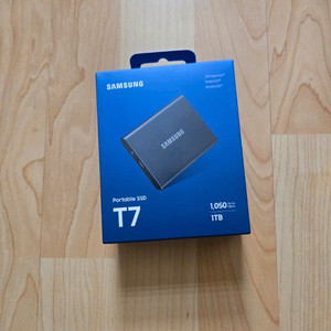 삼성 Portable SSD T7 1TB 미개봉 팔아요 이미지