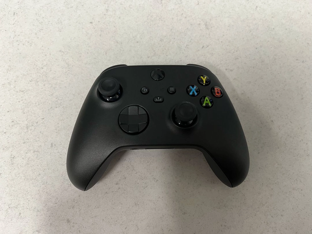 Xbox 4세대 컨트롤러 카본 블랙 + 조이트론 배터리 2개 이미지