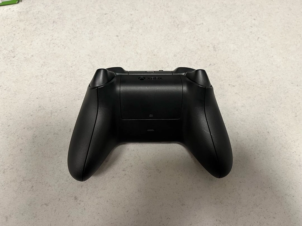 Xbox 4세대 컨트롤러 카본 블랙 + 조이트론 배터리 2개 이미지