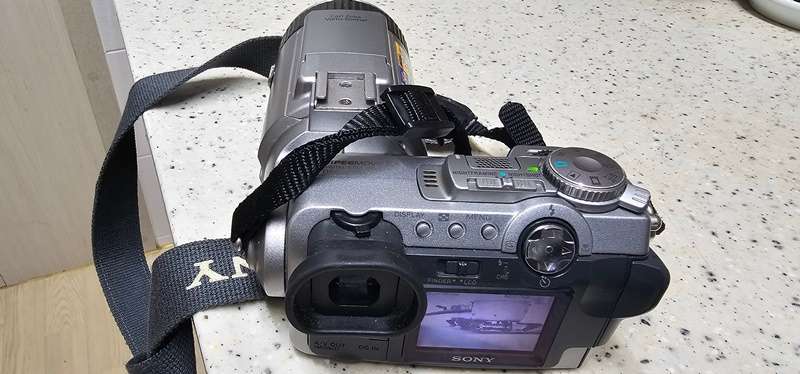 SONY DSC-707 캠코더 작동품 이미지