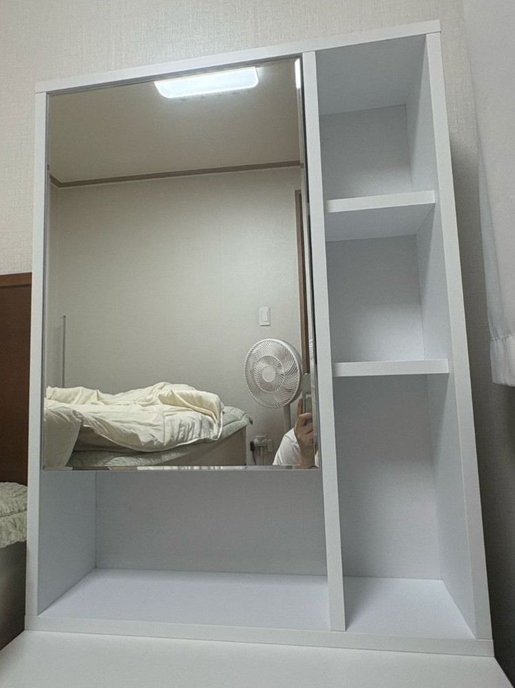 화장대 수납거울 이미지