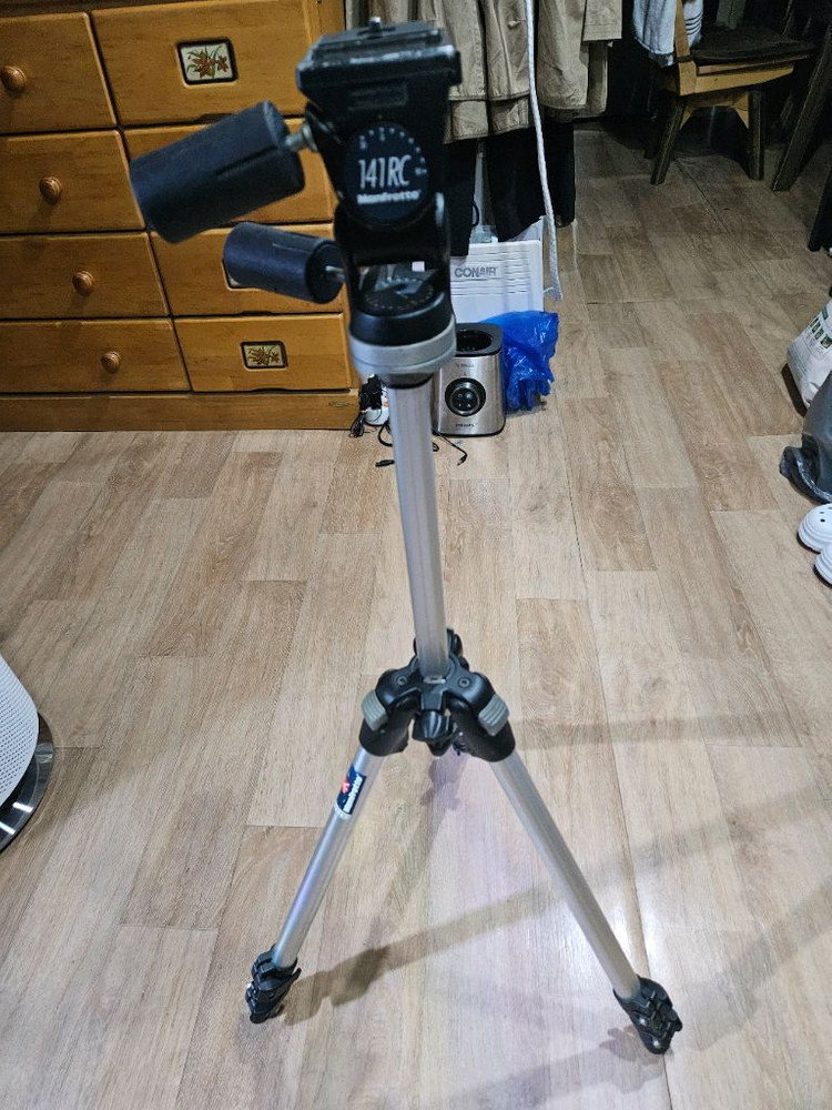 맨프로트 190cl카메라 삼각대 + 141rc 헤드세트 이미지