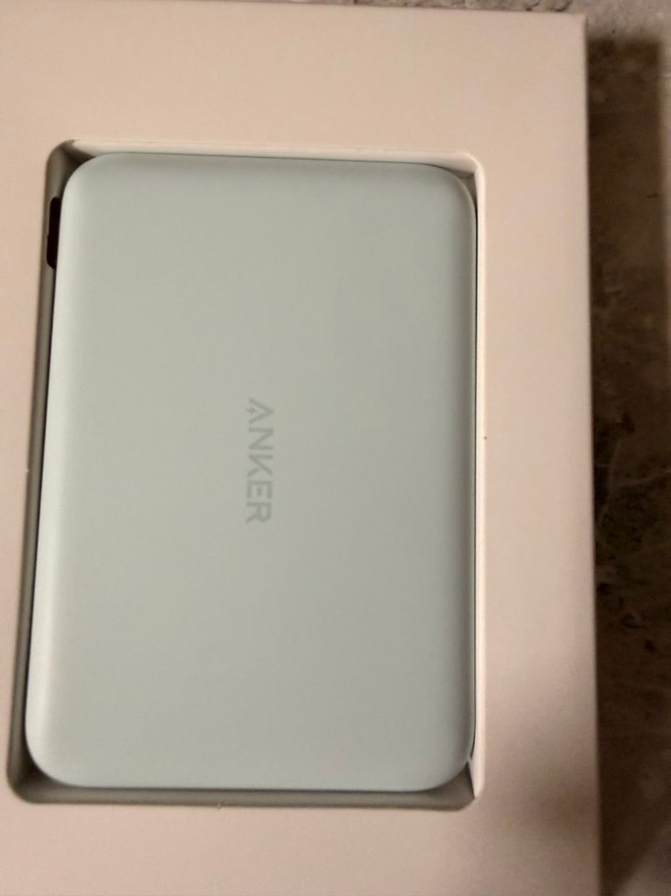 앤커 나노 5000mAh 슬림형 맥세이프 보조배터리 A1665 국내정발 민트색 이미지