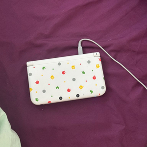 닌텐도 3DS XL 동물의숲에디션 이미지