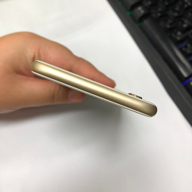 아이폰6S 16GB 골드 중고폰 배터리100% 레트로감성 인스타 492657 이미지