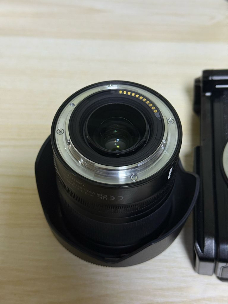니콘zf 바디 및 40mm f2+24-70 f4 이미지