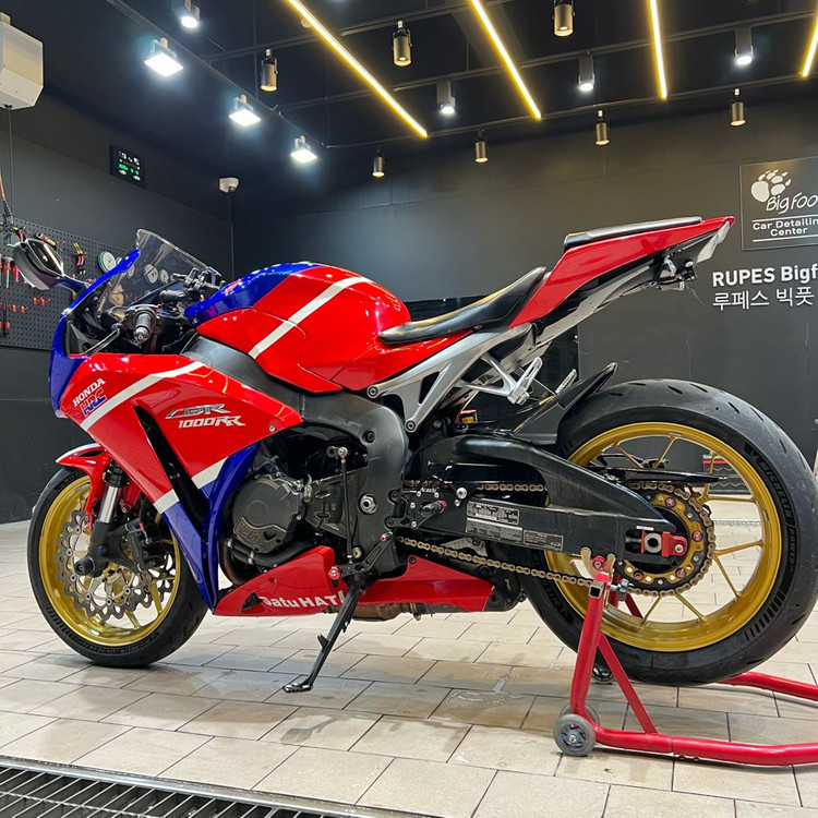 혼다 CBR1000RR 4세대 후기형 [옵션다수/정비완/12년식]대차가능s1000rr야마하r1gsxr1000r10r 이미지